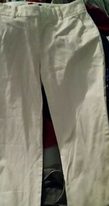 White pant/trousers
